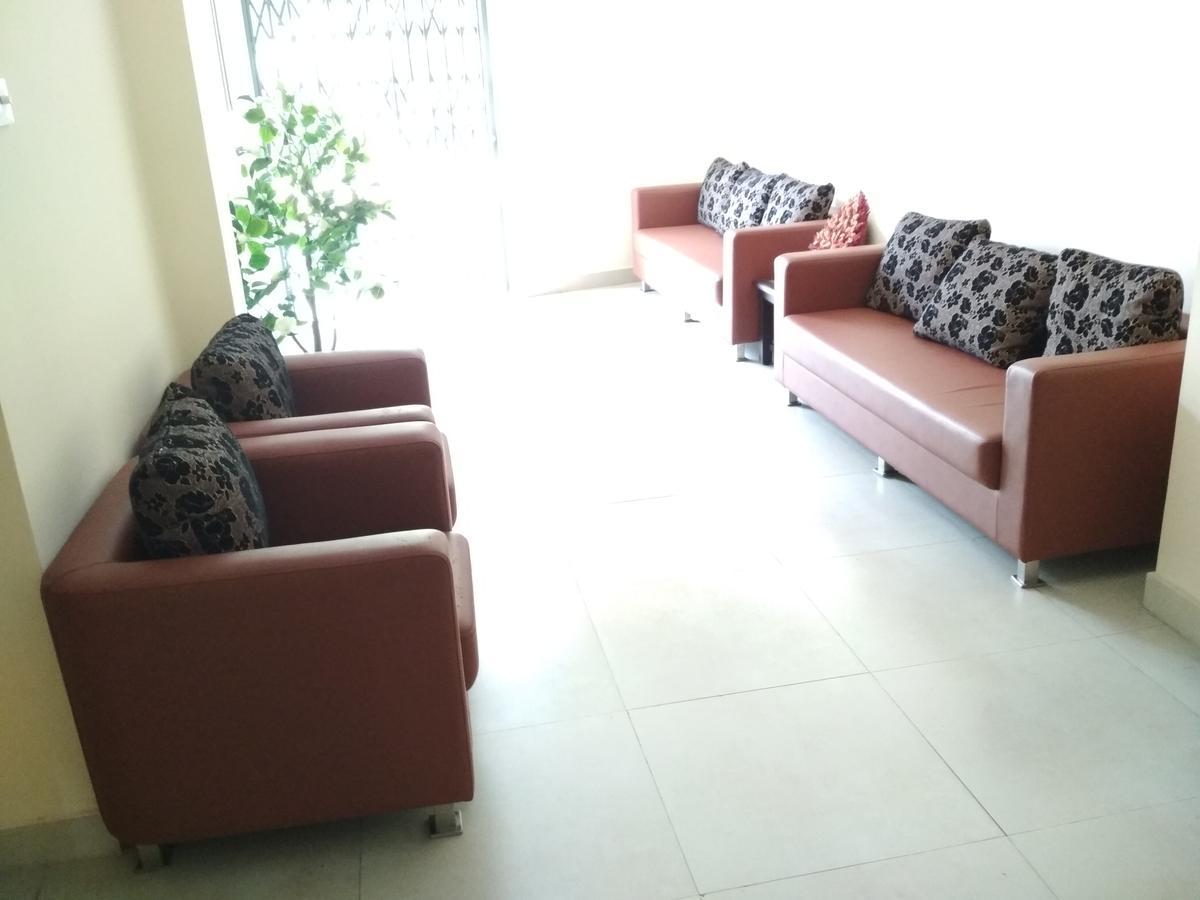 Hotel Rukmini Alwaye Экстерьер фото